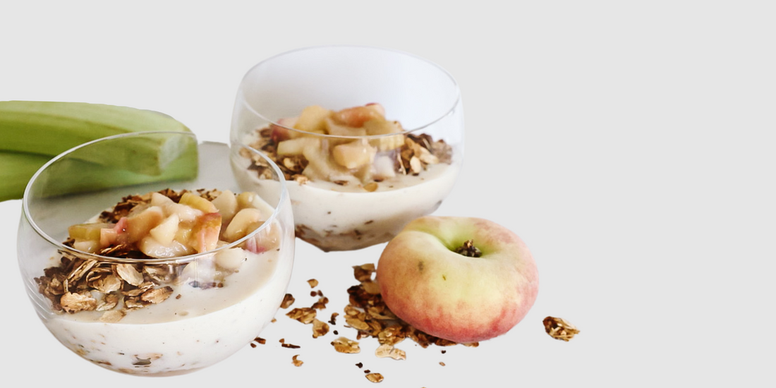 Rhubarb and peaches with high protein vanilla sauce